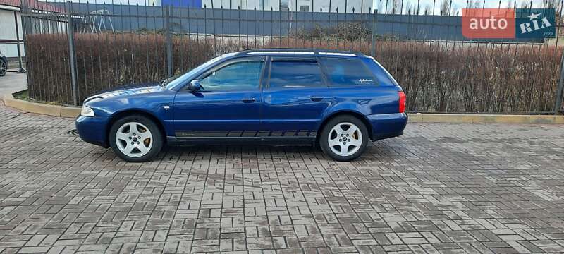 Універсал Audi A4 2001 в Києві