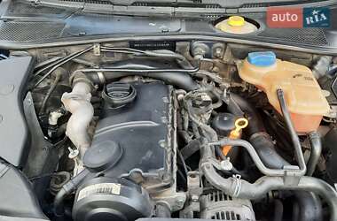 Универсал Audi A4 2001 в Киеве