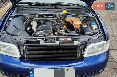 Универсал Audi A4 2001 в Киеве