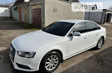 Седан Audi A4 2012 в Івано-Франківську