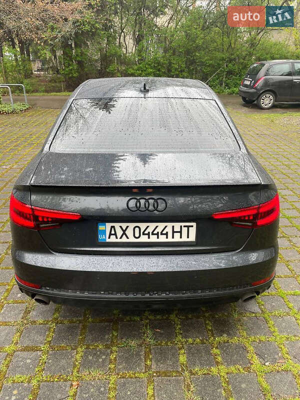 Седан Audi A4 2016 в Киеве