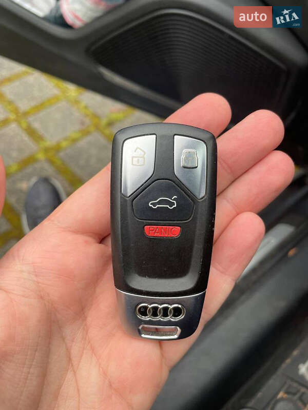 Седан Audi A4 2016 в Киеве