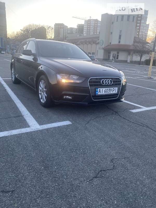 Audi A4 2014