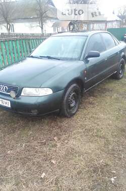 Седан Audi A4 1995 в Виннице