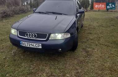 Седан Audi A4 2000 в Косові