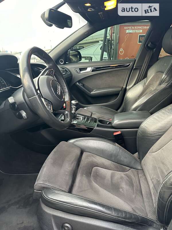 Седан Audi A4 2015 в Киеве