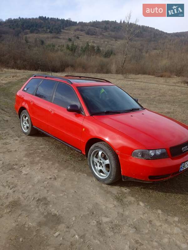 Универсал Audi A4 1996 в Дрогобыче