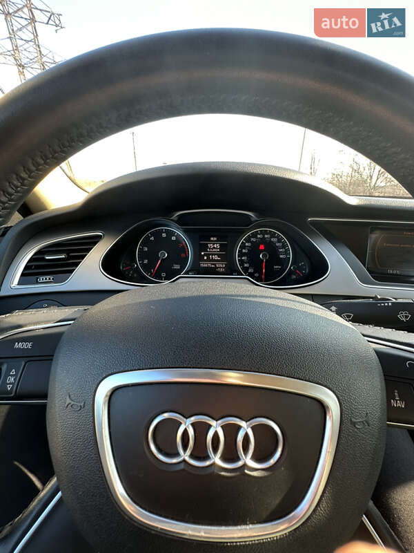 Седан Audi A4 2013 в Южноукраинске