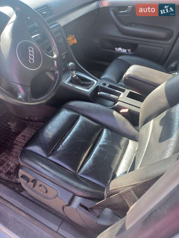 Седан Audi A4 2004 в Кривом Роге