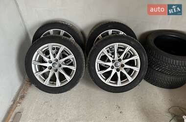 Универсал Audi A4 2017 в 