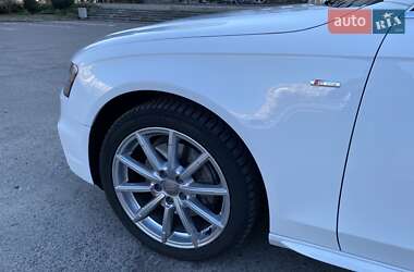 Седан Audi A4 2015 в 