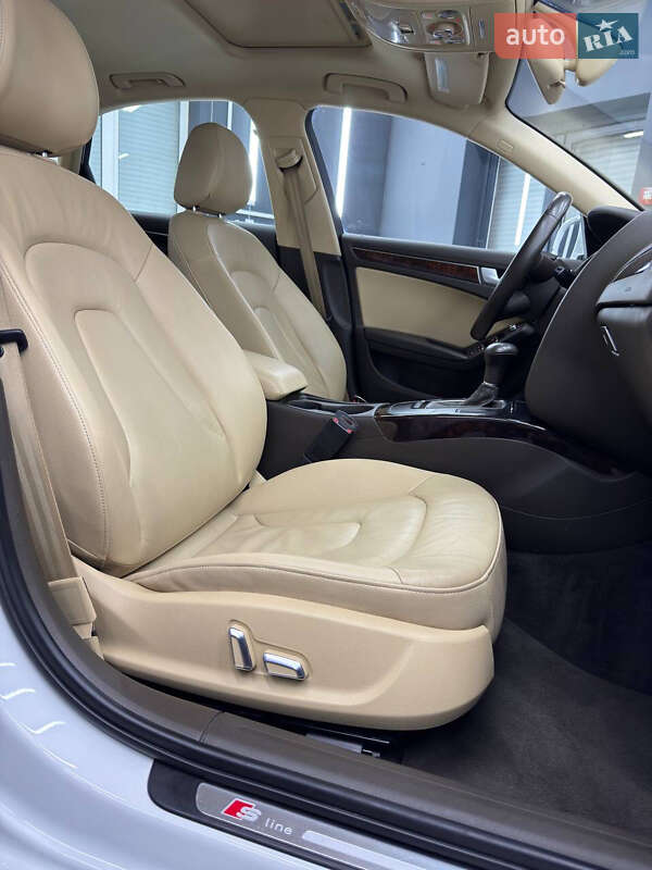 Седан Audi A4 2014 в Ивано-Франковске