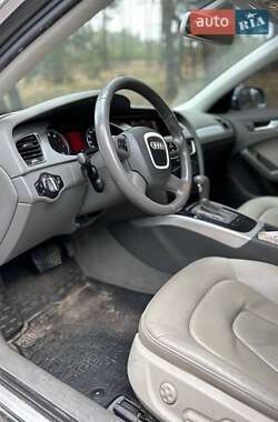 Седан Audi A4 2012 в 