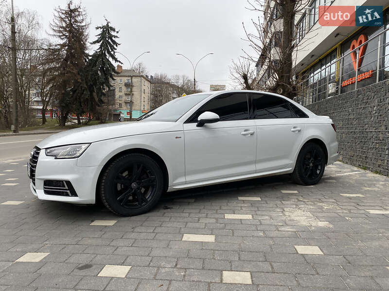Седан Audi A4 2018 в Тернополе