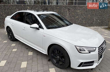 Седан Audi A4 2018 в Тернополі