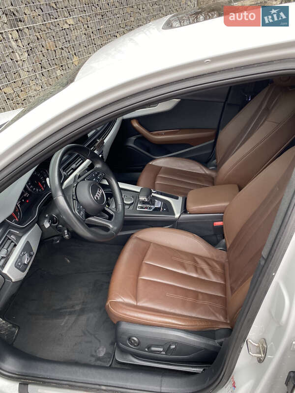Седан Audi A4 2018 в Тернополе