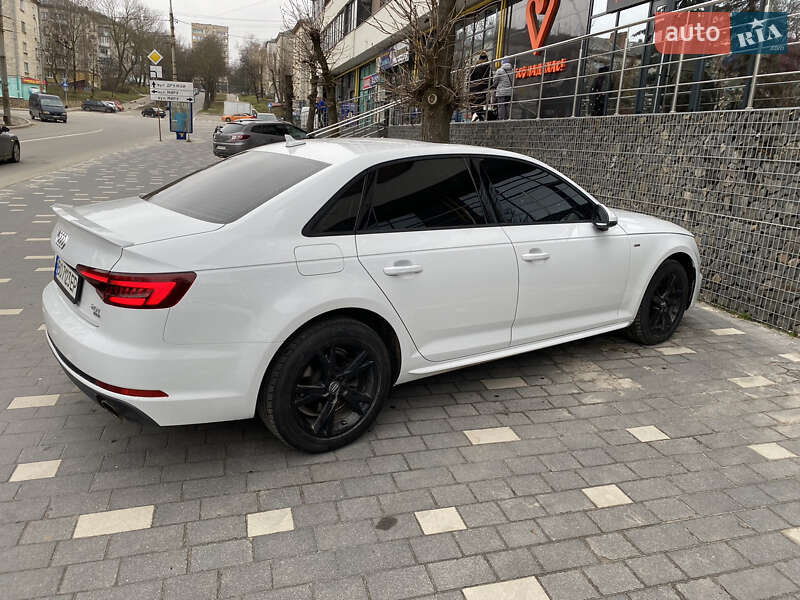 Седан Audi A4 2018 в Тернополе