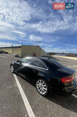 Седан Audi A4 2013 в Тернополе