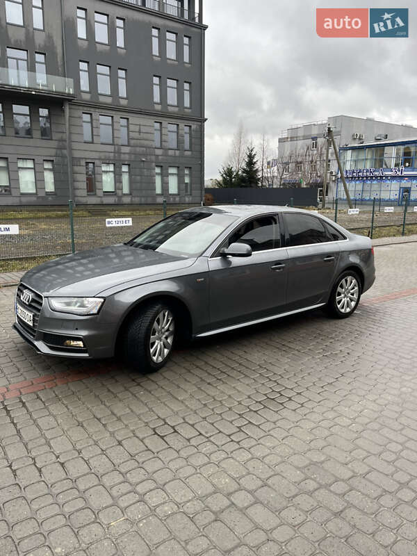 Седан Audi A4 2015 в Львове