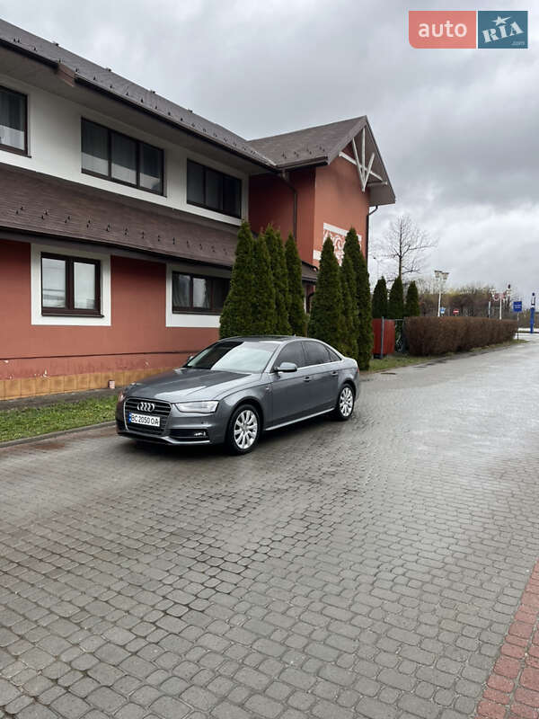 Седан Audi A4 2015 в 
