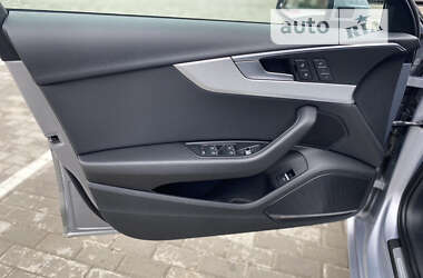Седан Audi A4 2018 в 
