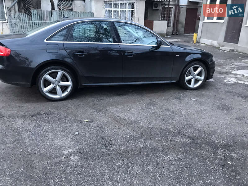 Седан Audi A4 2011 в Одессе