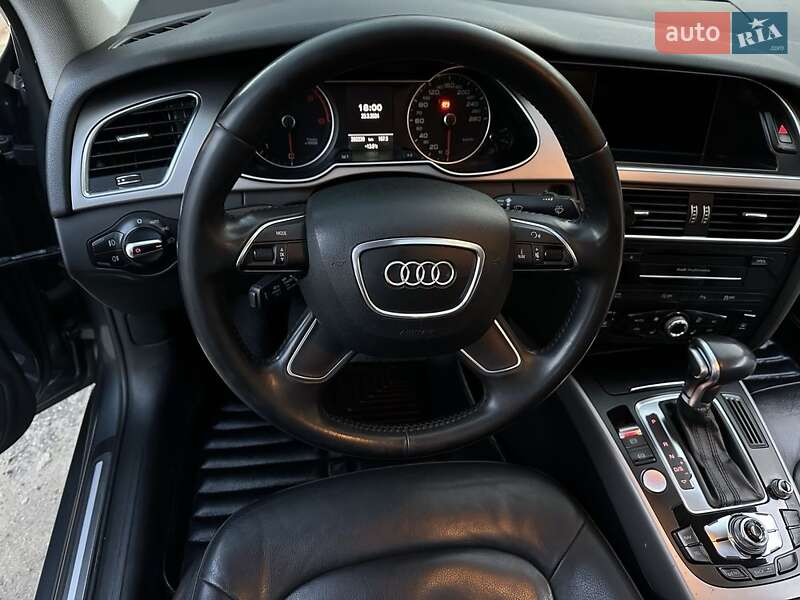 Седан Audi A4 2013 в Николаеве