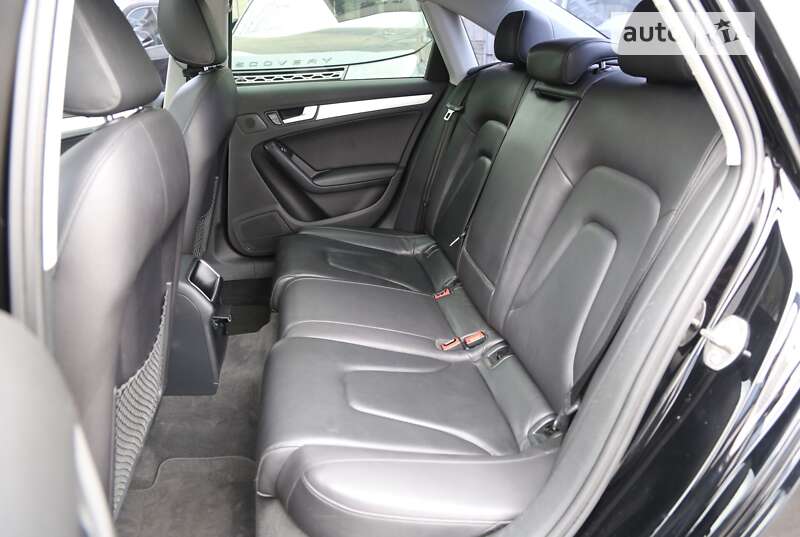Седан Audi A4 2014 в Киеве
