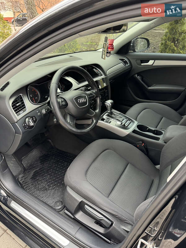 Універсал Audi A4 2013 в Рівному