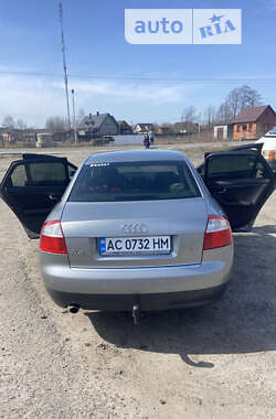 Седан Audi A4 2001 в Шацьку