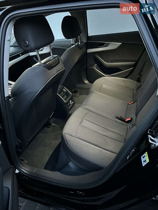 Универсал Audi A4 2018 в Черкассах