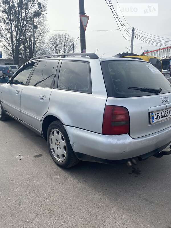 Универсал Audi A4 1998 в Калиновке