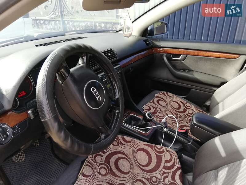Універсал Audi A4 2003 в Чернівцях