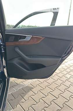 Седан Audi A4 2023 в Києві
