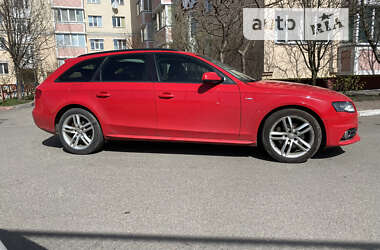 Универсал Audi A4 2011 в Вишневом