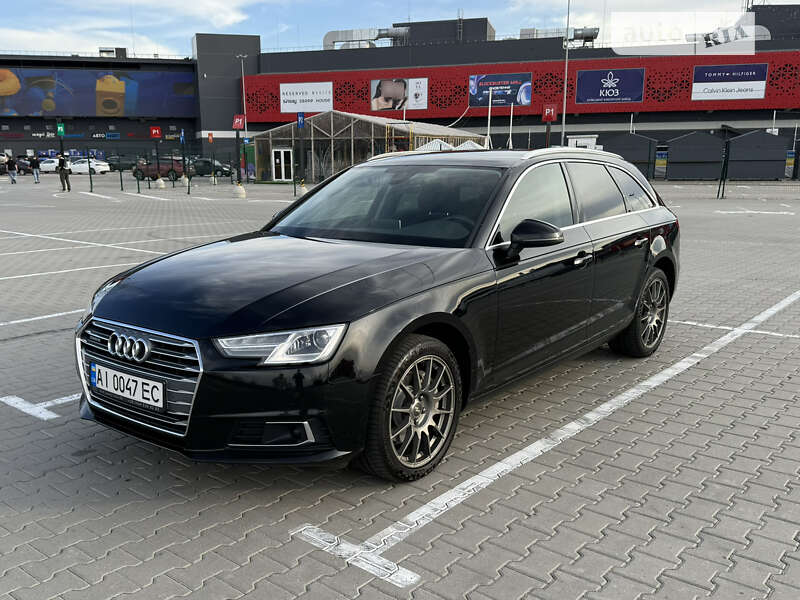 Универсал Audi A4 2017 в Киеве