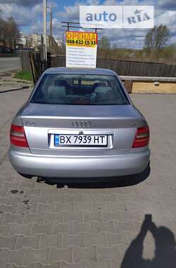 Седан Audi A4 1996 в Хмельницькому