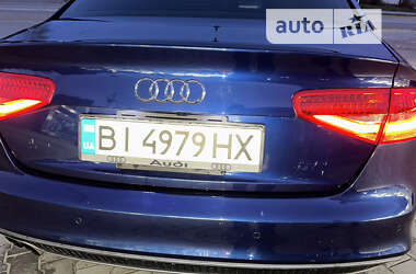 Седан Audi A4 2013 в Полтаві