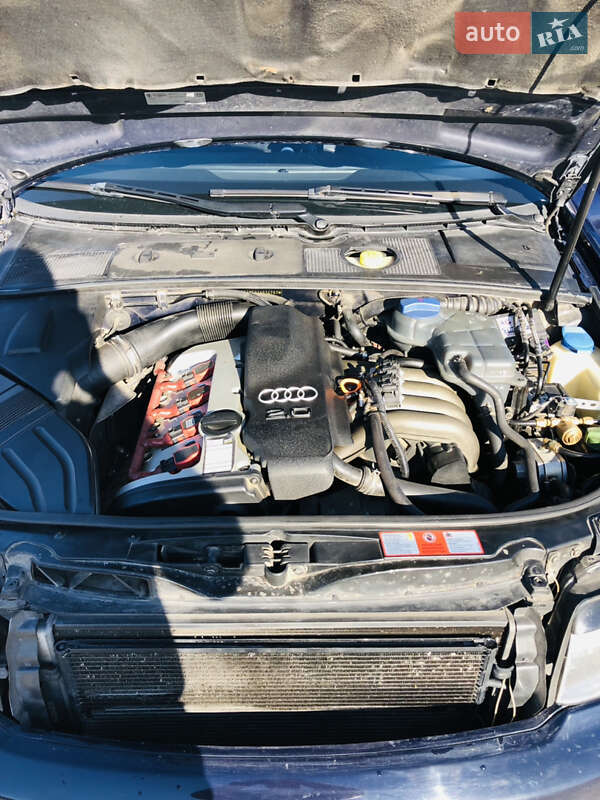 Седан Audi A4 2001 в Полонном