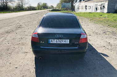 Седан Audi A4 2001 в Полонному
