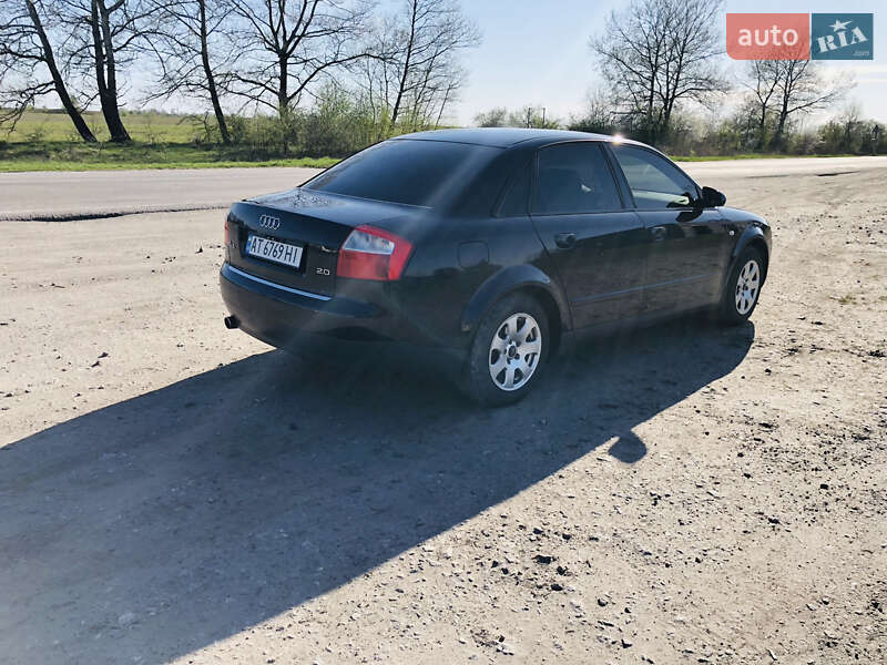 Седан Audi A4 2001 в Полонном