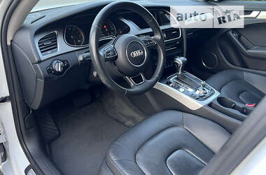 Седан Audi A4 2014 в 