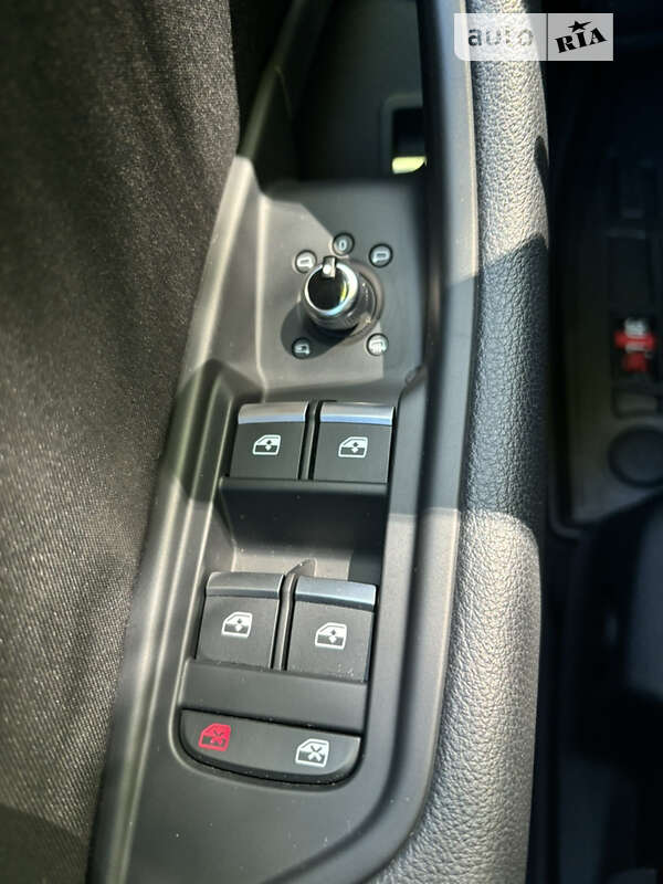 Универсал Audi A4 2019 в Ужгороде