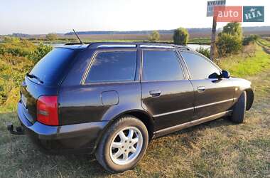 Универсал Audi A4 2000 в Городенке
