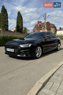 Седан Audi A4 2022 в Києві