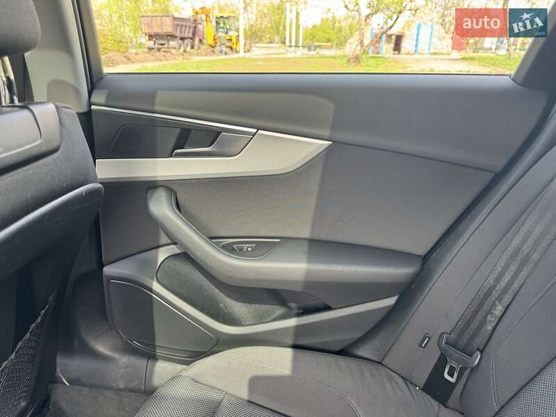 Універсал Audi A4 2018 в Умані