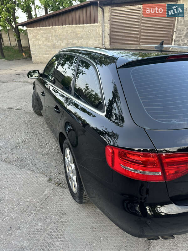 Універсал Audi A4 2010 в Дніпрі