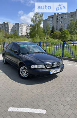 Седан Audi A4 1995 в Дрогобичі