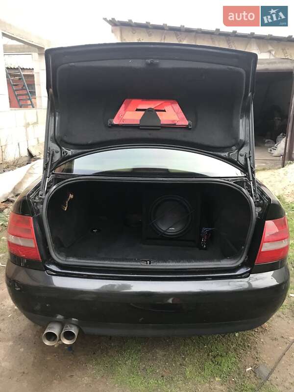 Седан Audi A4 1999 в Житомире