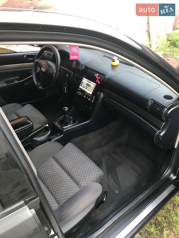 Седан Audi A4 1999 в Житомире